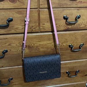 Michael Kors cross body purse